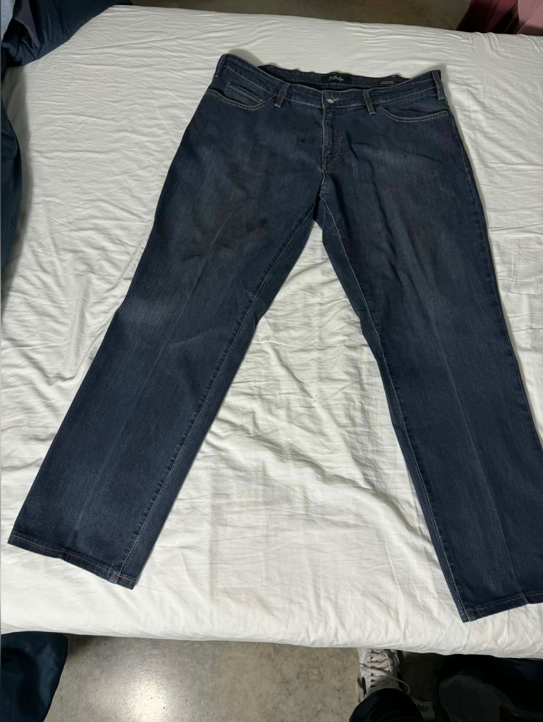 34 Heritage Charisma Comfort-Rise Classic Dark Wash Jeans - 40x32
